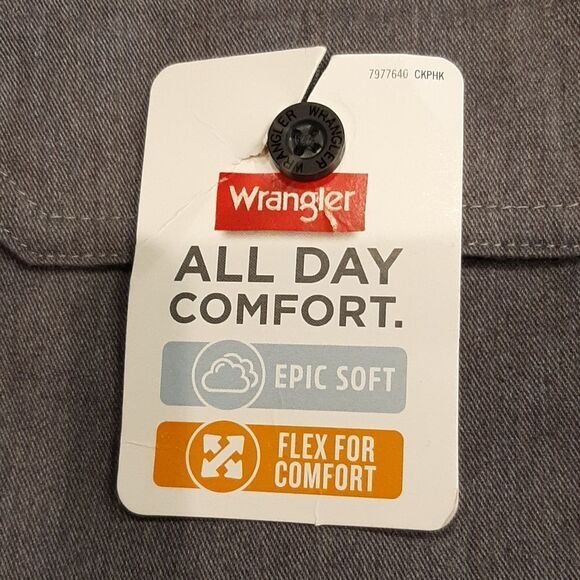 Wrangler XL Gray Button Down Shirt - Picture 3 of 7